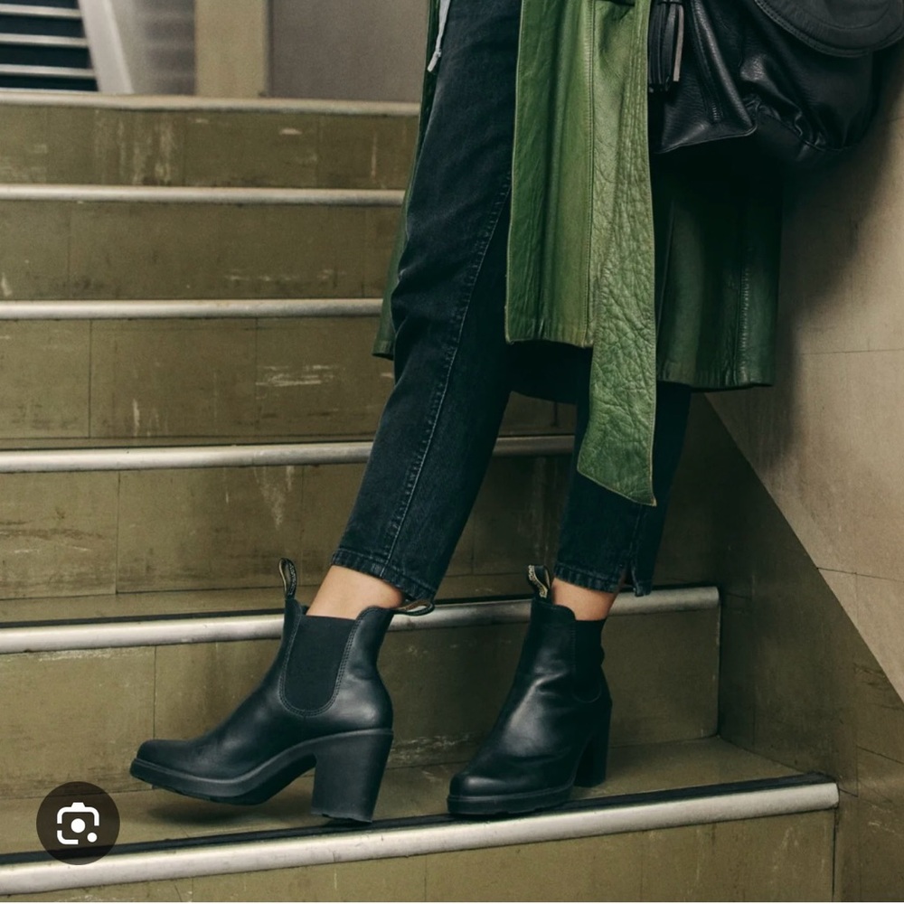 Blundstone Black High Heeled Ankle Boots # 2365
